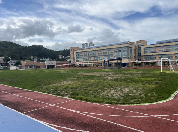 삼척고등학교 운동장 1