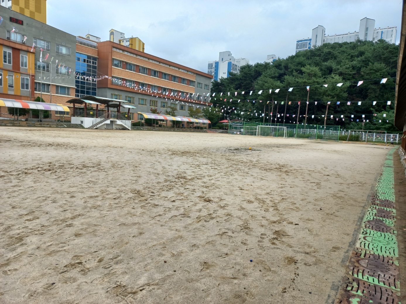봉대초등학교 운동장 1