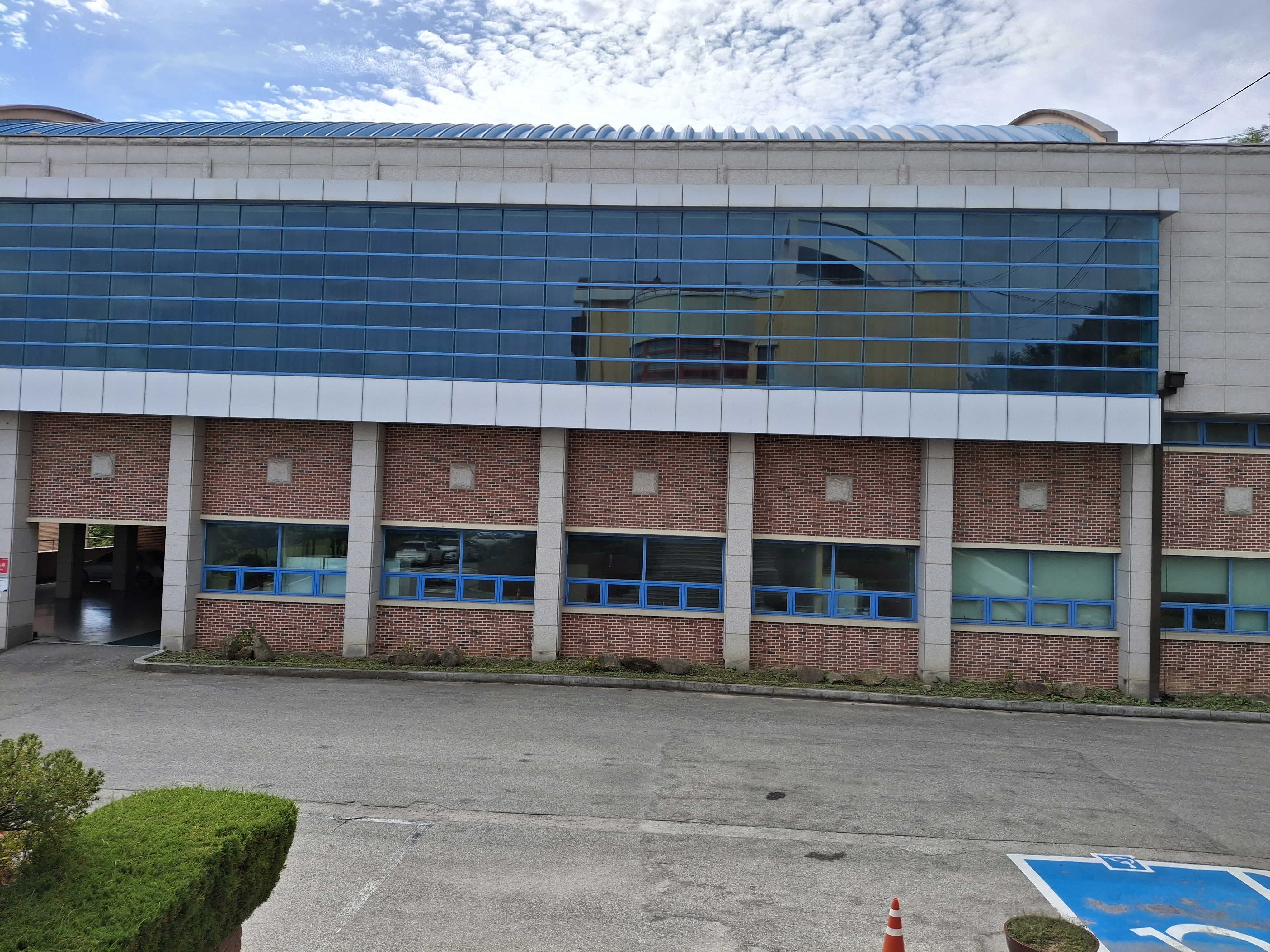 동해상업고등학교 체육관 1