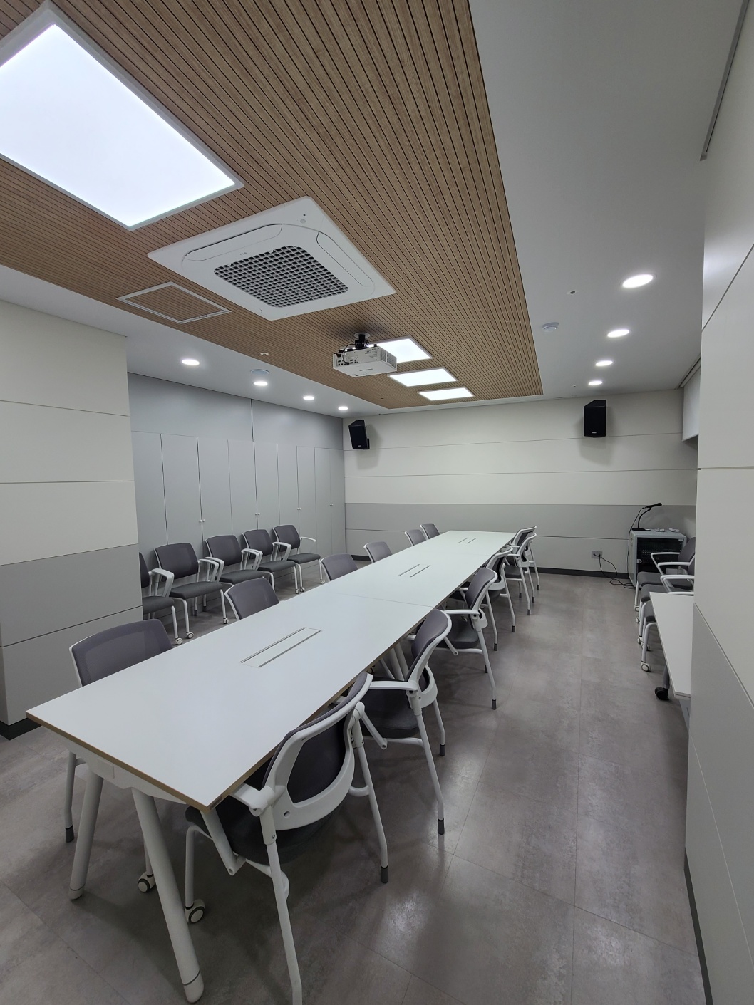 인천환경공단 남항사업소 물 홍보관 회의실 1