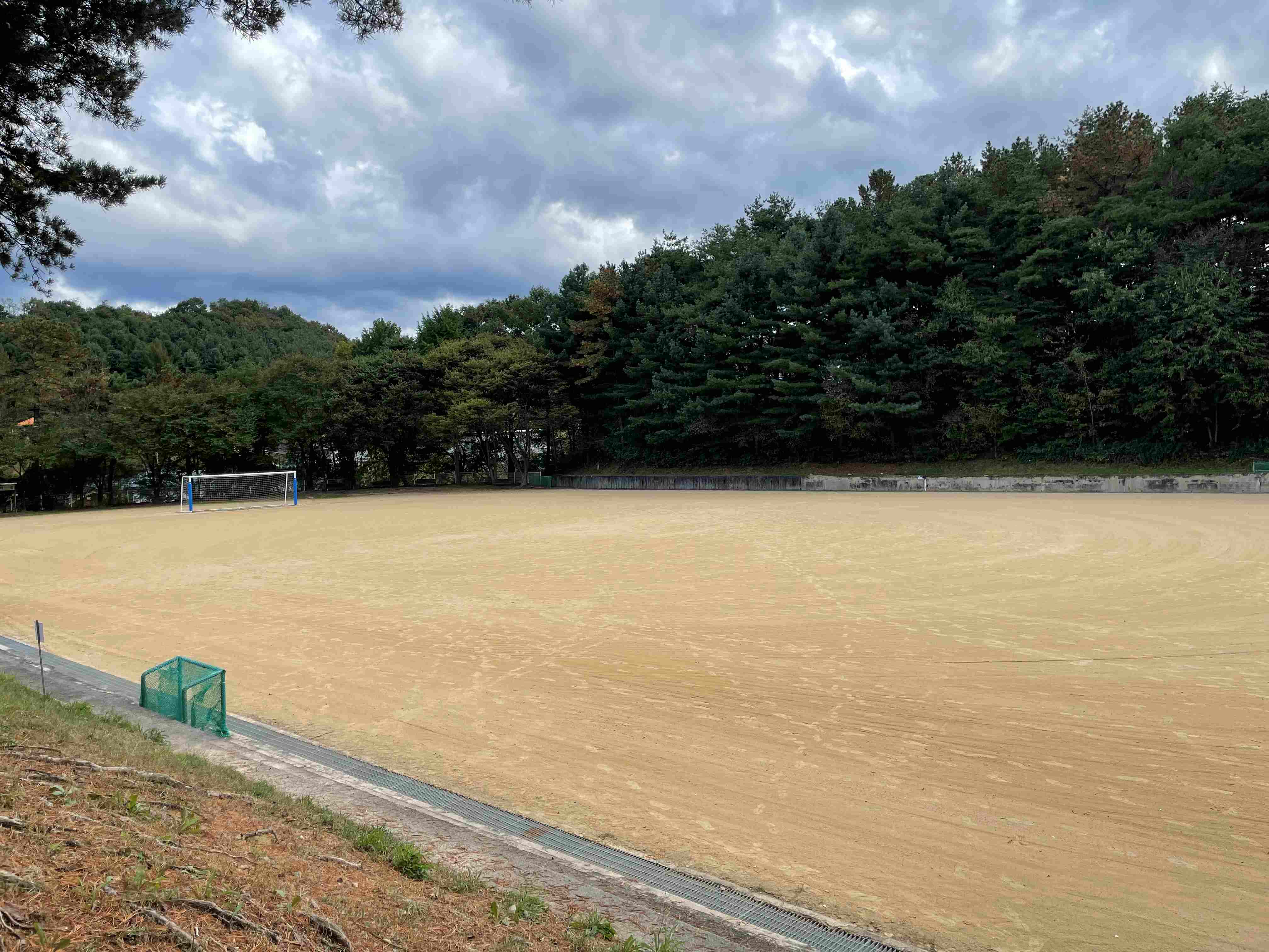호저중학교 운동장 2