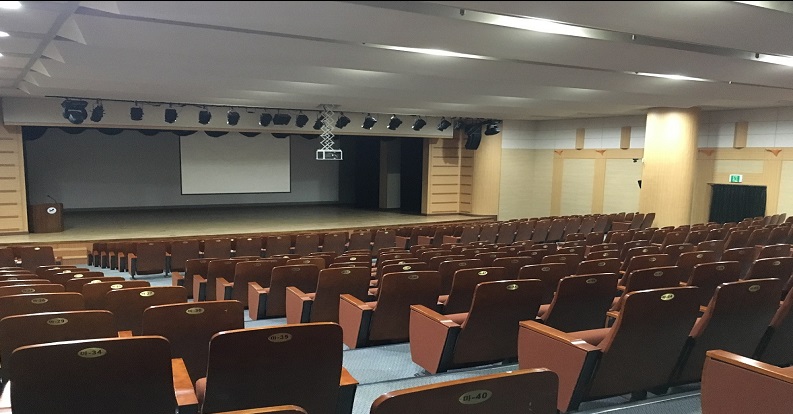 연수구청 본관 지하1층 연수아트홀 1