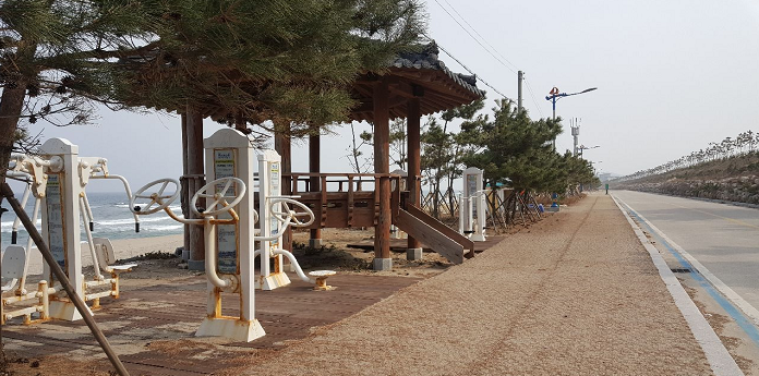 맹방해변 소공원 야외운동기구 1