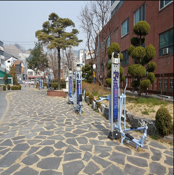 대학로 공원 야외운동기구 1