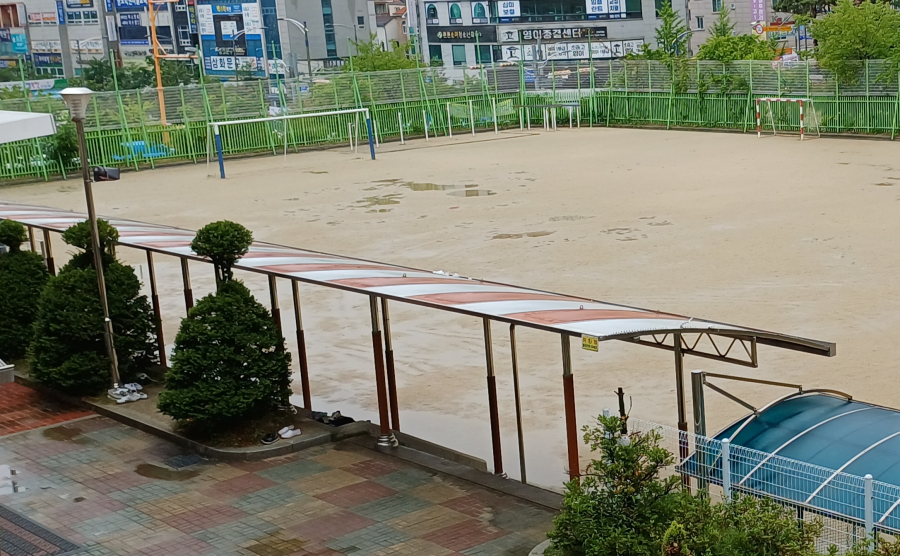산남중학교 운동장 1