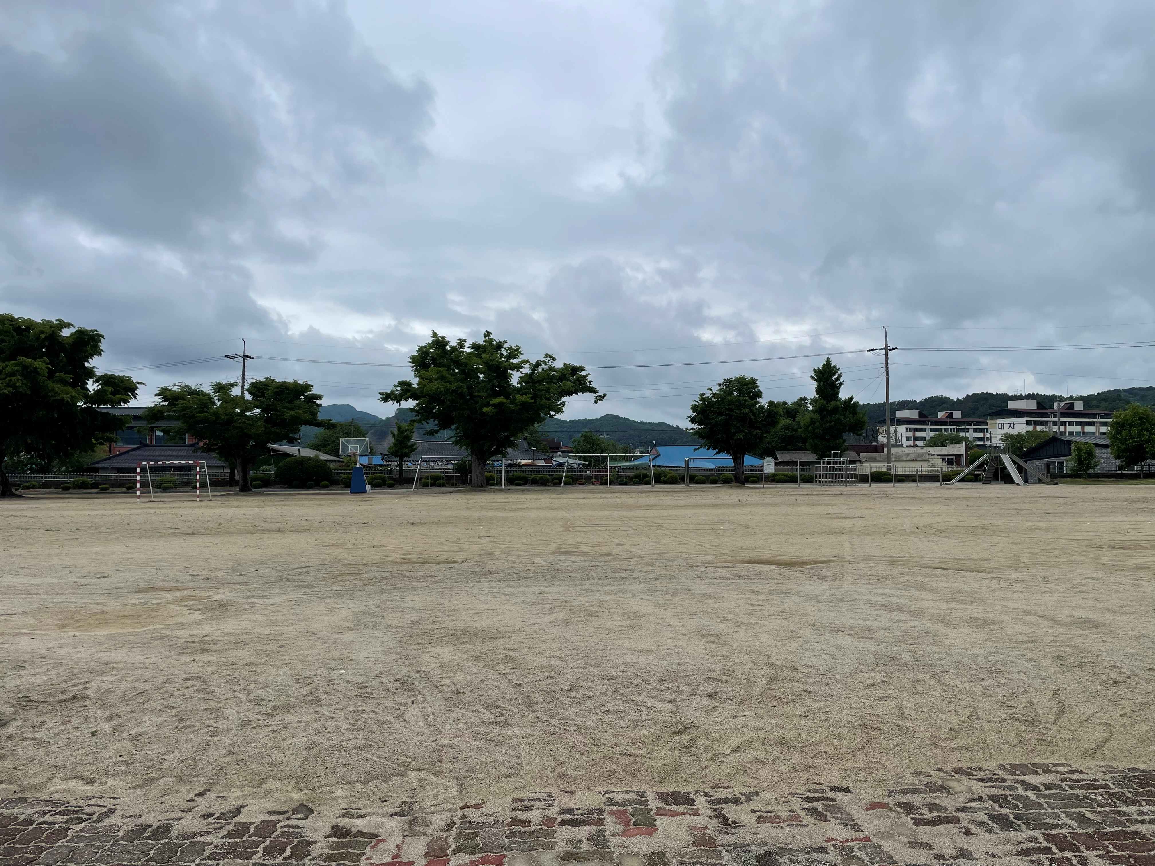 초강초등학교 운동장 1