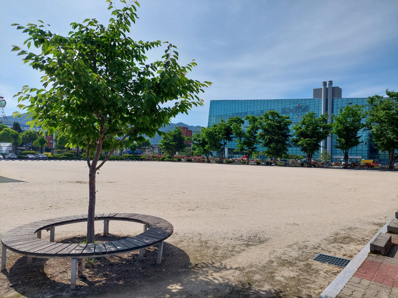 충주여자중학교 운동장 1