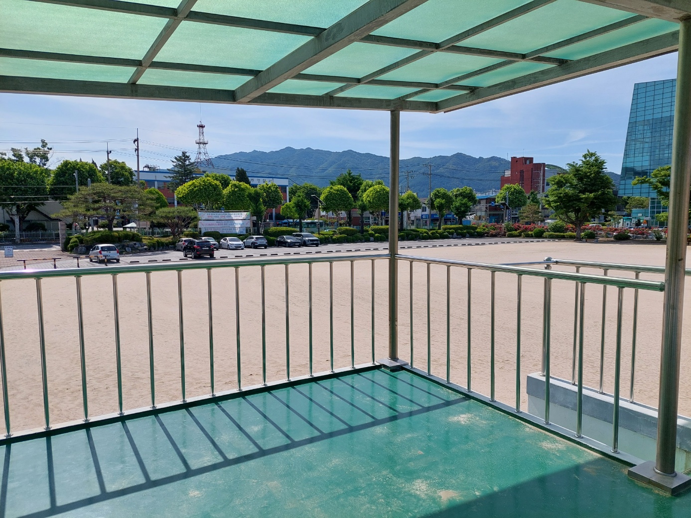 충주여자중학교 운동장 2