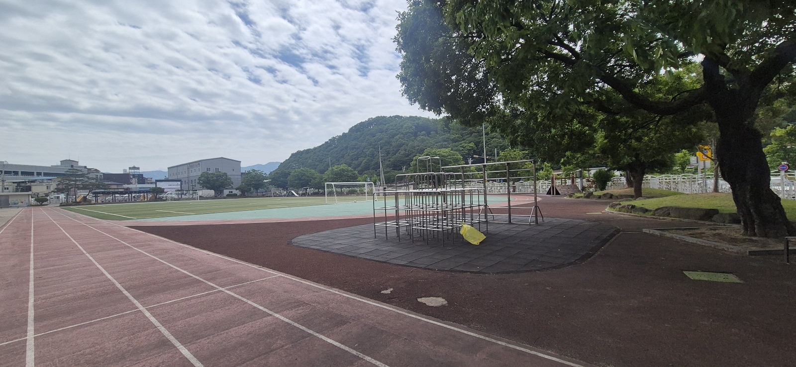영동초등학교 운동장 1
