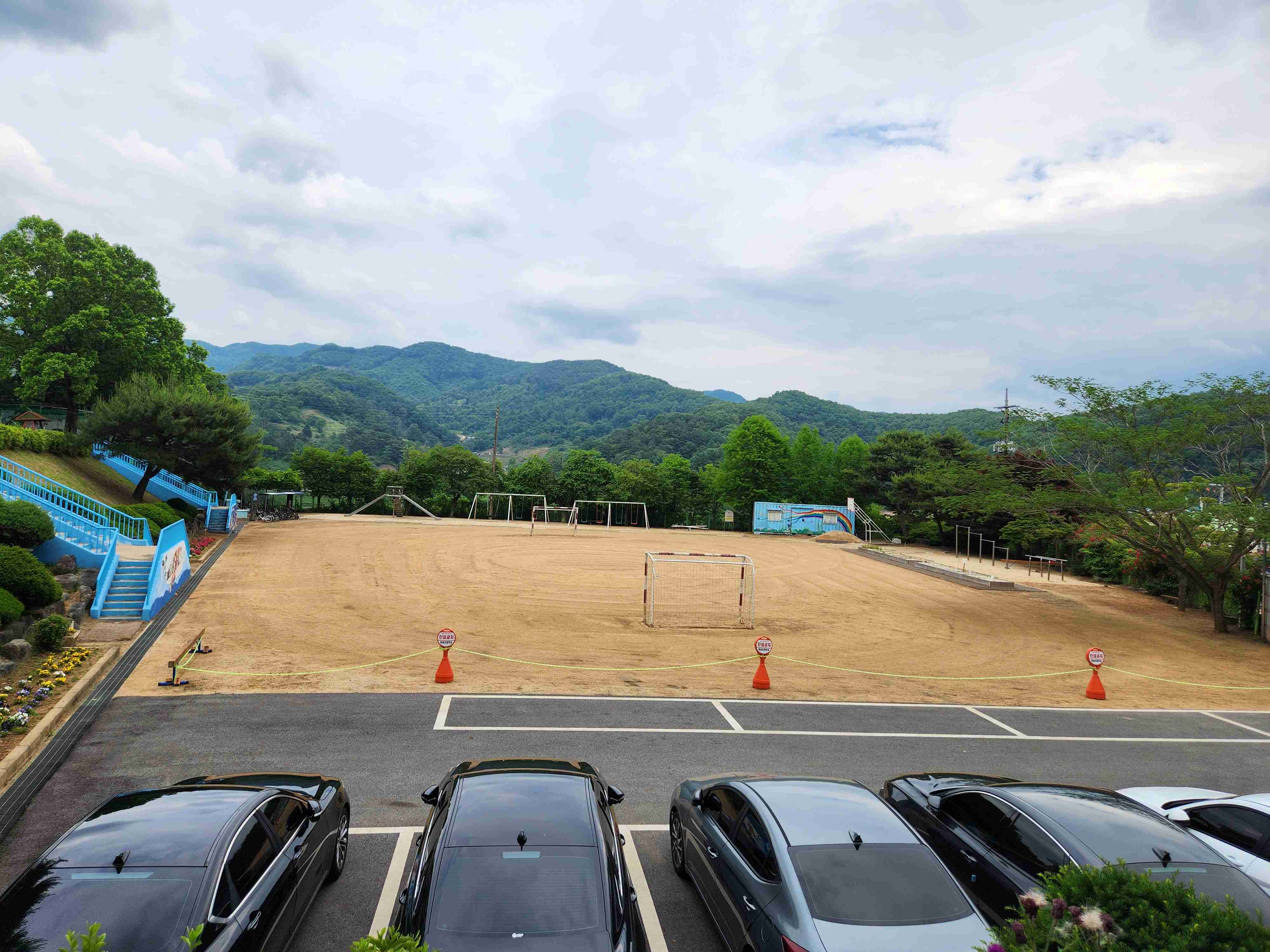 회남초등학교 운동장 3