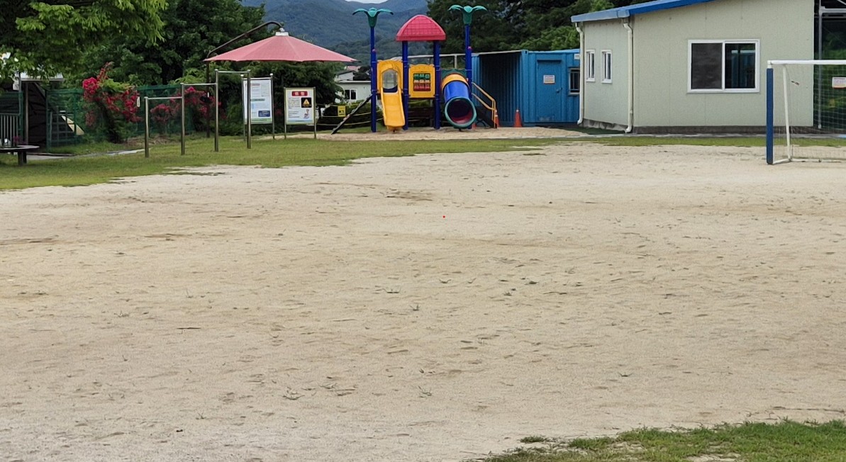 오석초등학교 운동장 1