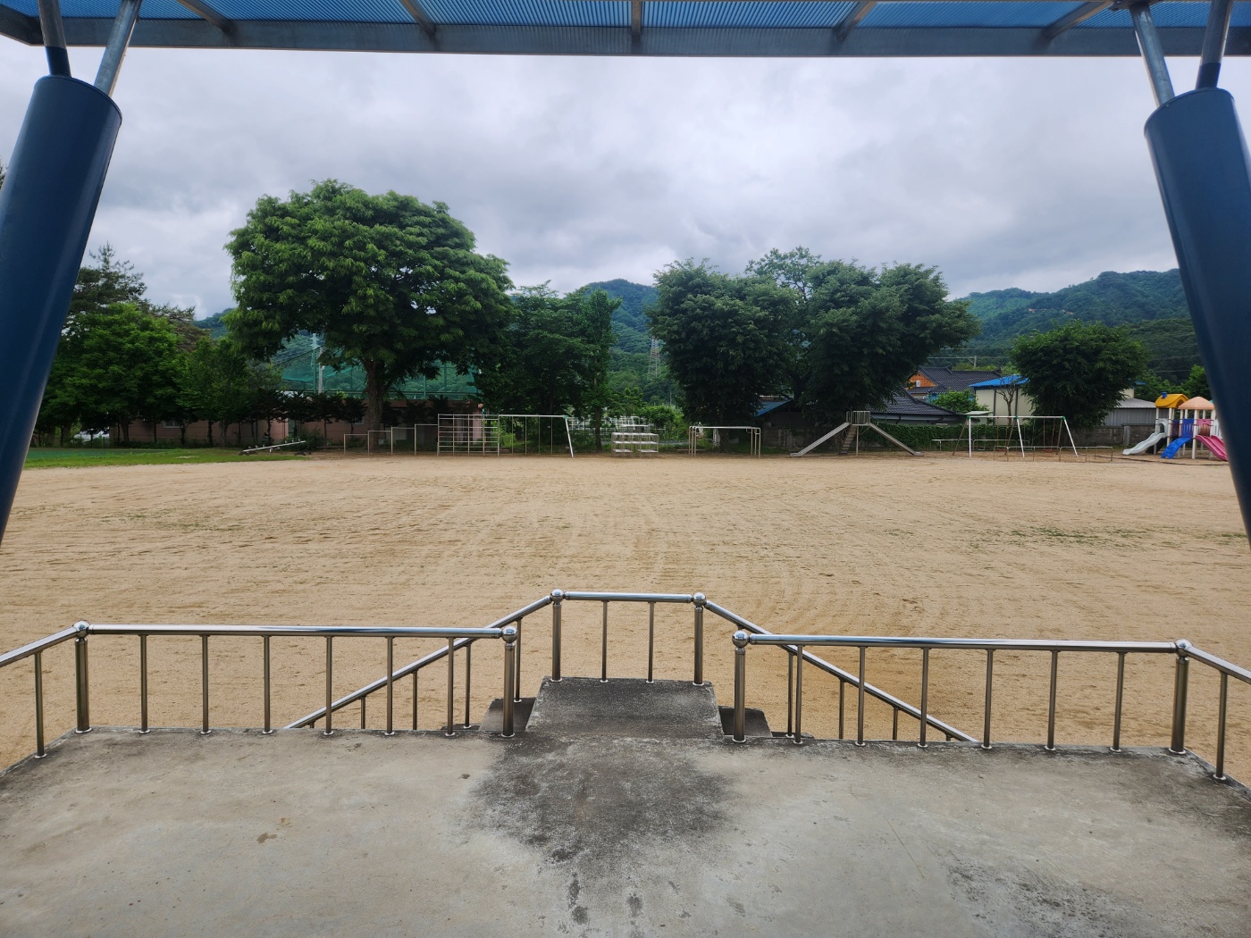 운동장 1