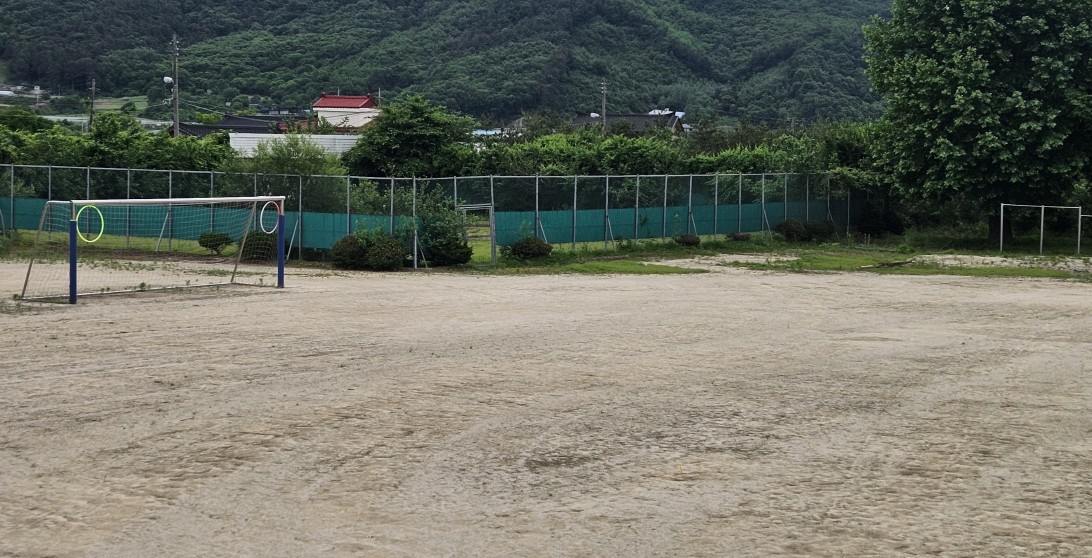 음성여자중학교 운동장 2