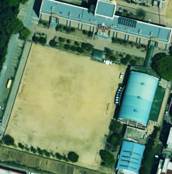 청주동중학교 운동장 1