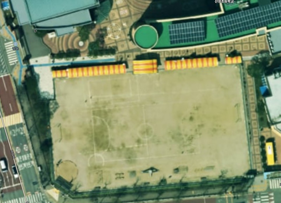 산성초등학교 운동장 1