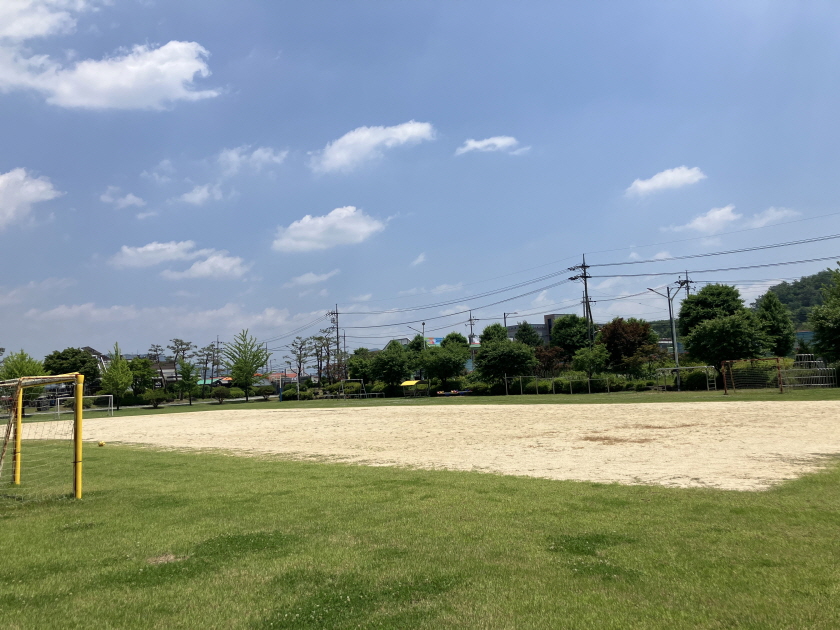 달천초등학교 운동장 1