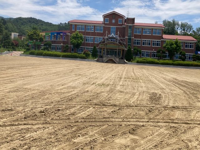 미원초등학교 운동장 1