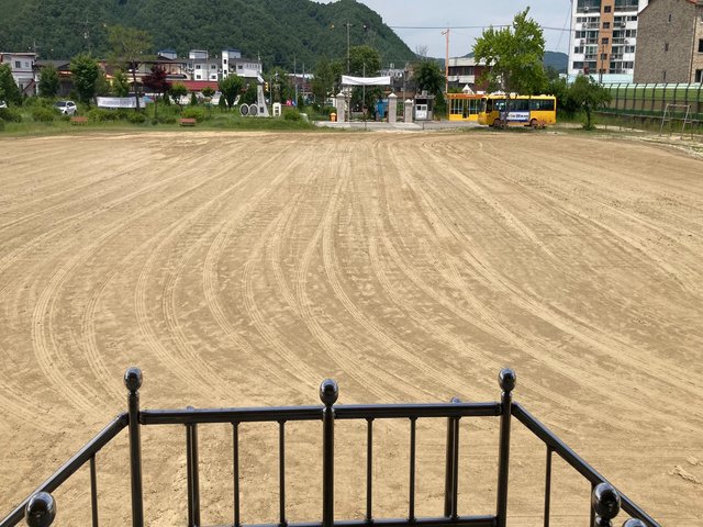 미원초등학교 운동장 2