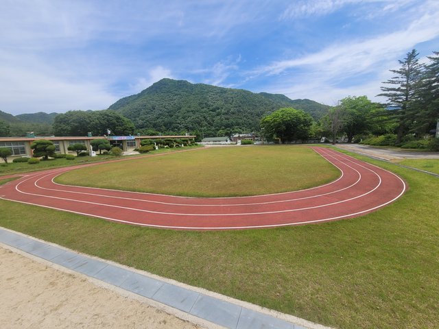 미원초등학교금관분교 운동장 1