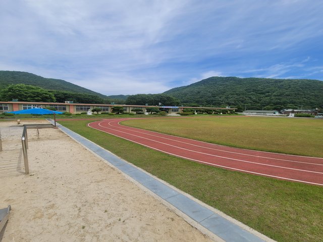 미원초등학교금관분교 운동장 2