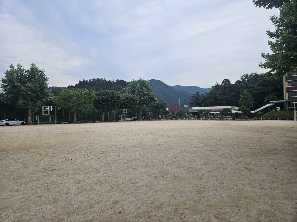 운동장 1