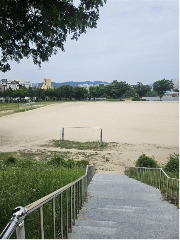 운동장 1