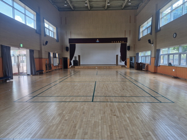 단천초 체육관 1