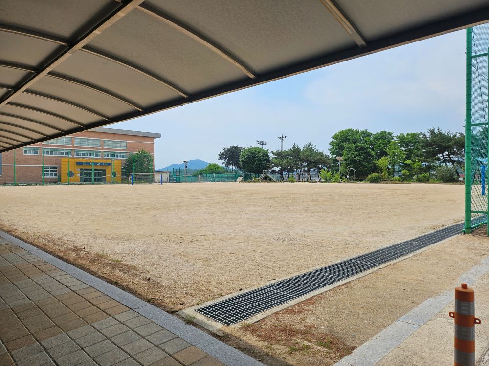운동장 1