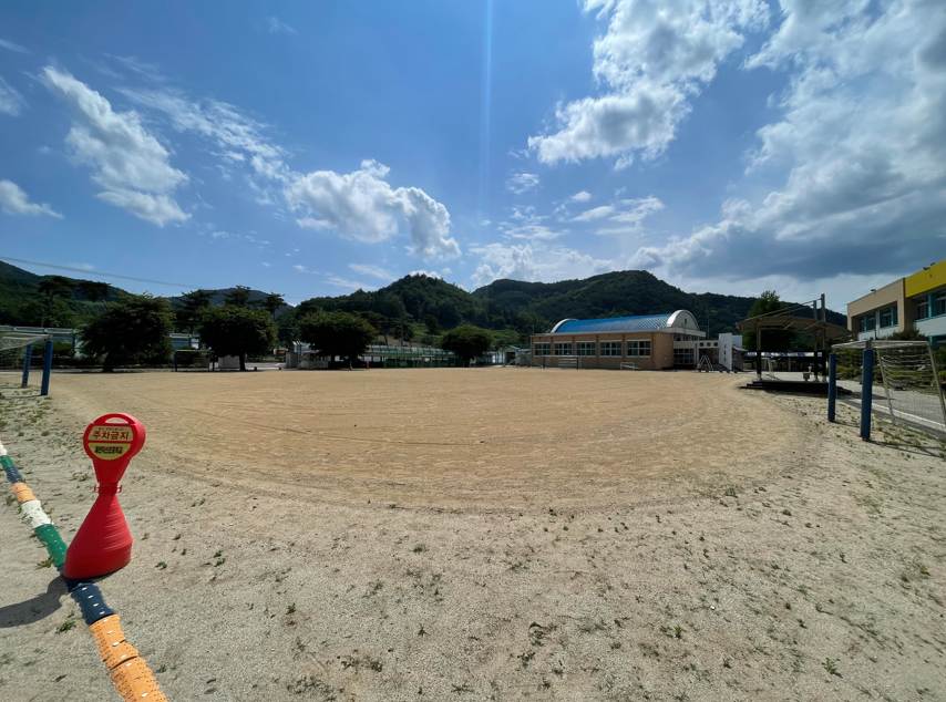 운동장 1