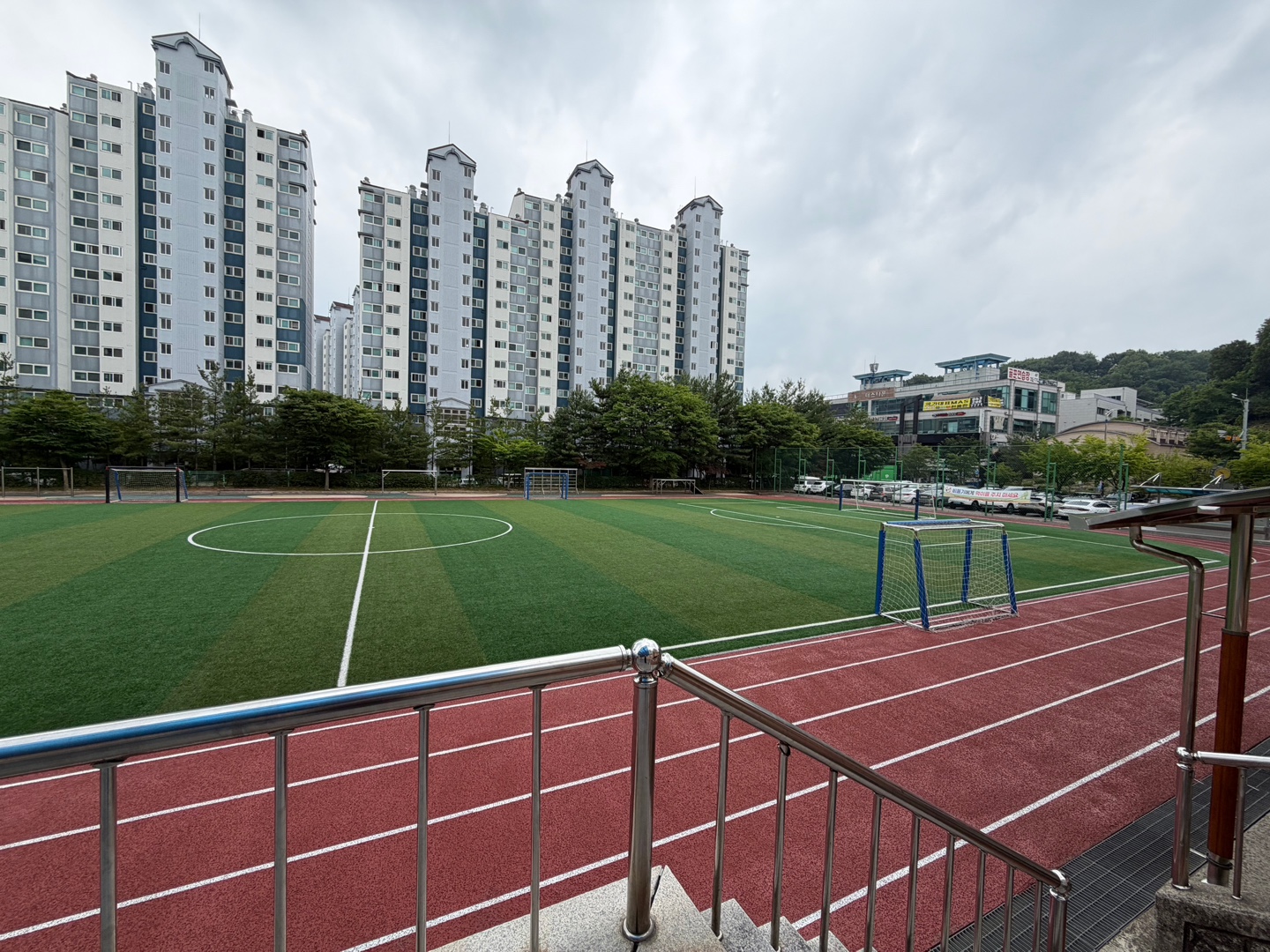 샛별초등학교 운동장 1