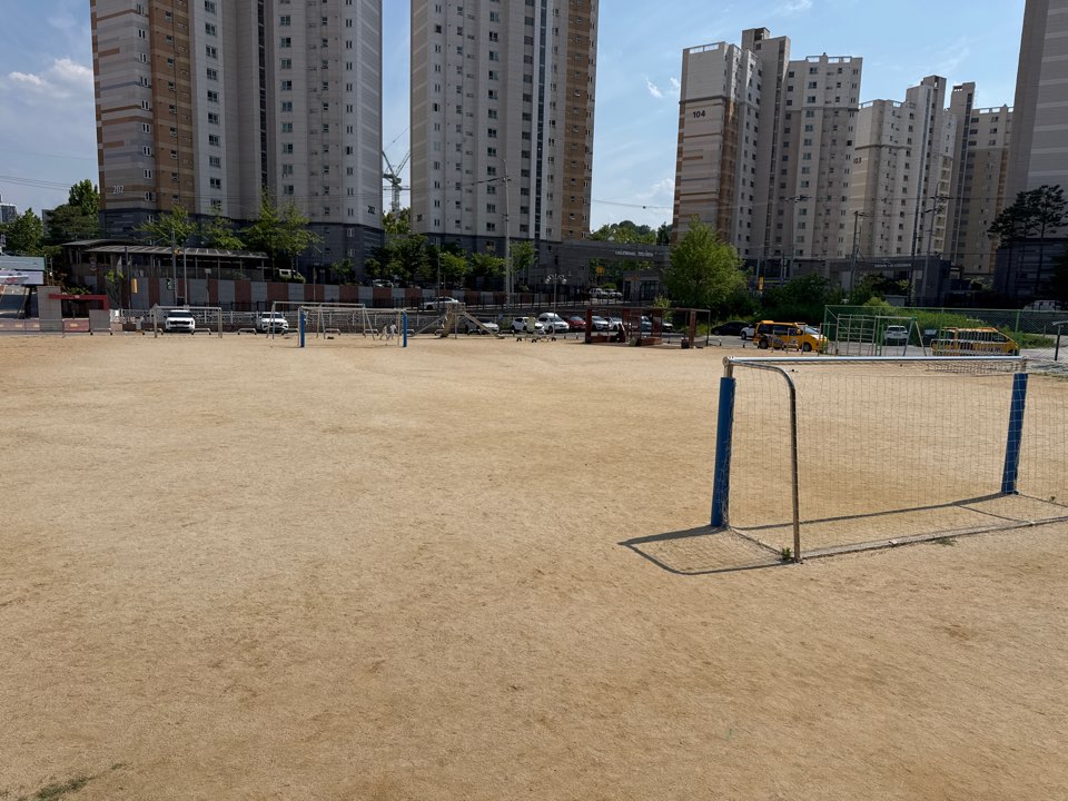 운동장 1