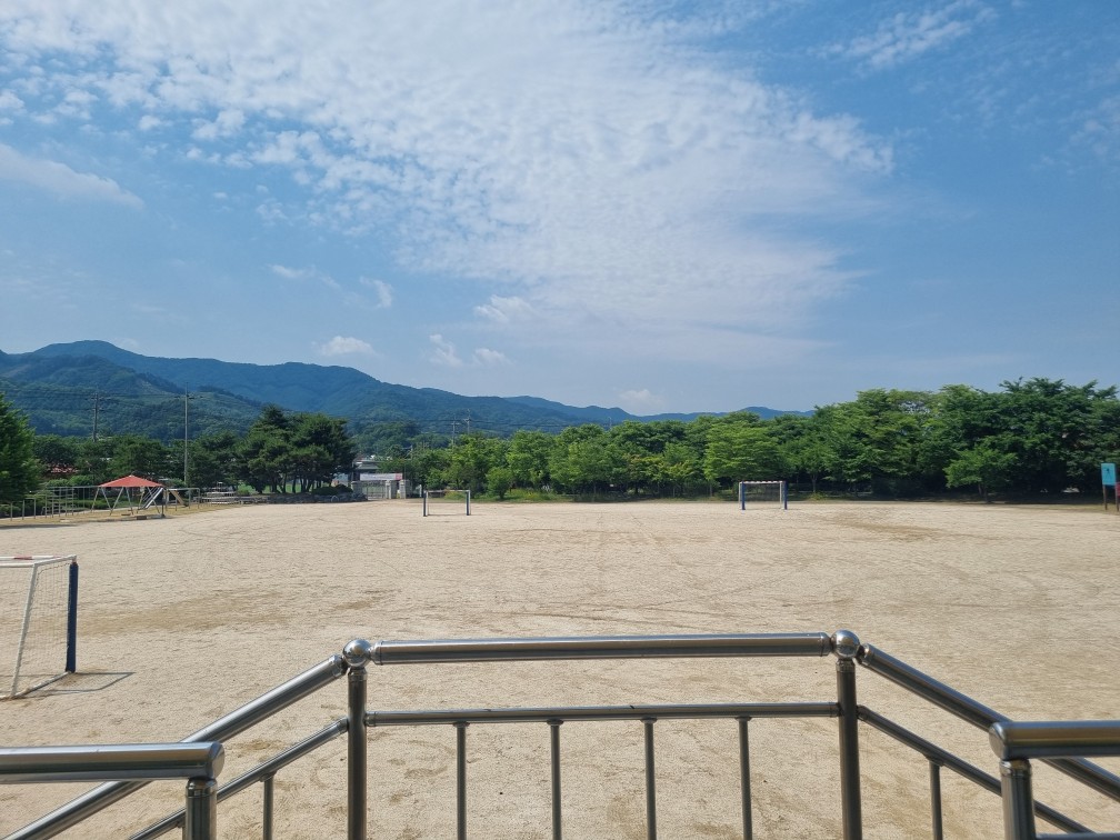 운동장 1