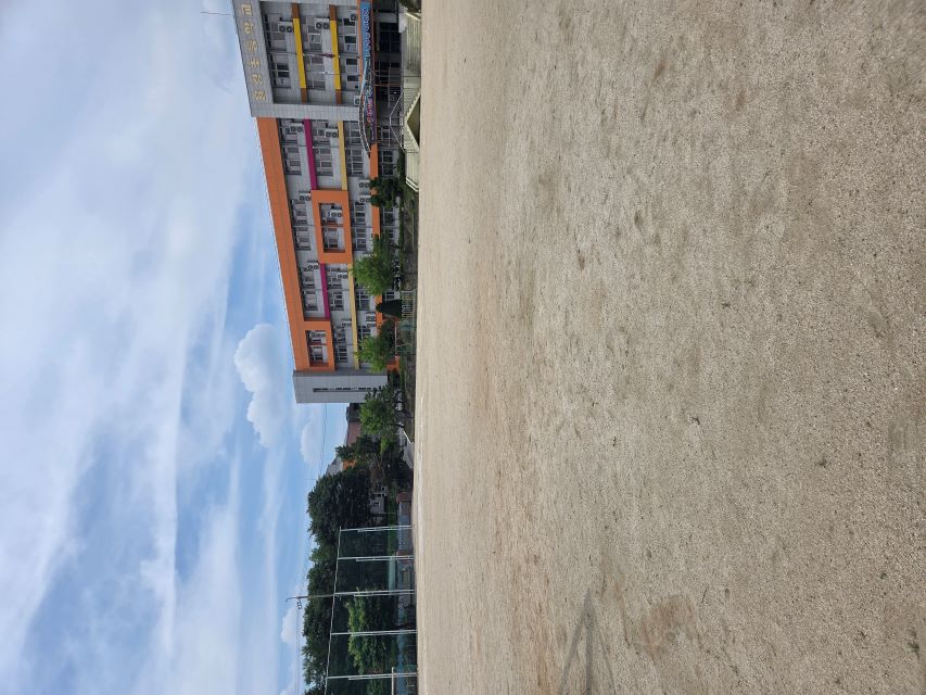 율량초등학교  운동장 1