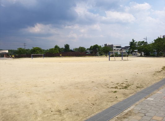 오창초등학교 운동장 1