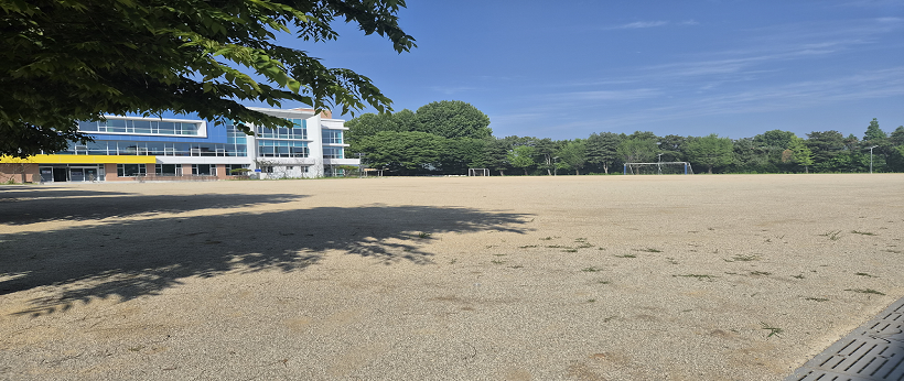 대소중학교 운동장 1