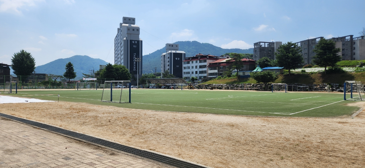 운동장 1