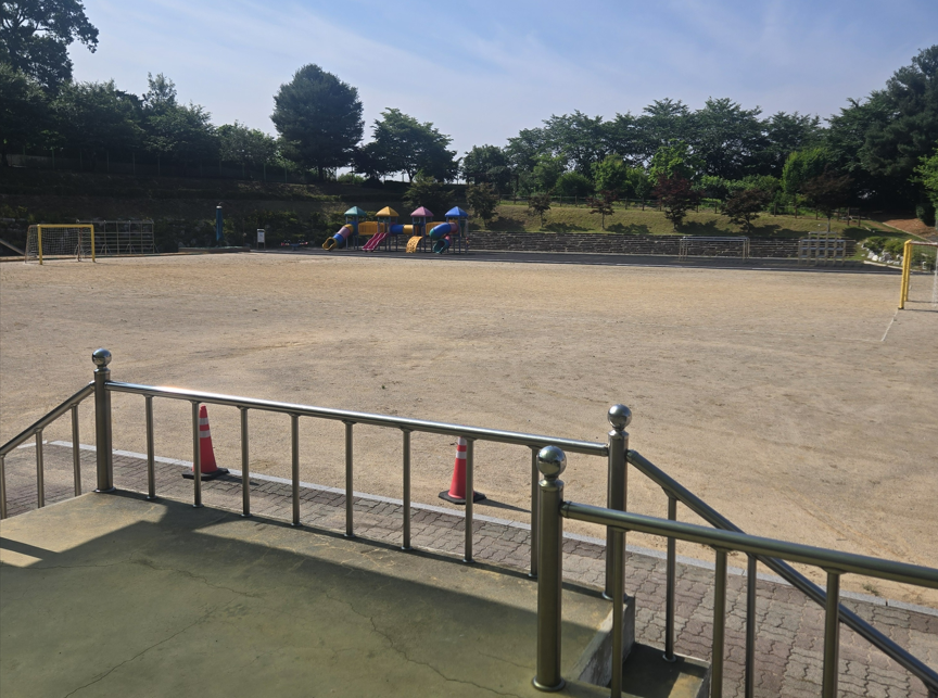 운동장 1