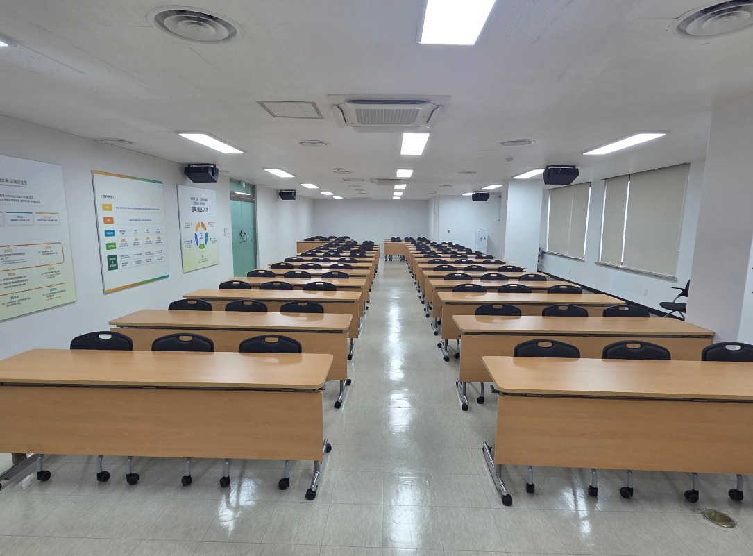 한국영유아보육교육진흥원 대회의실 1