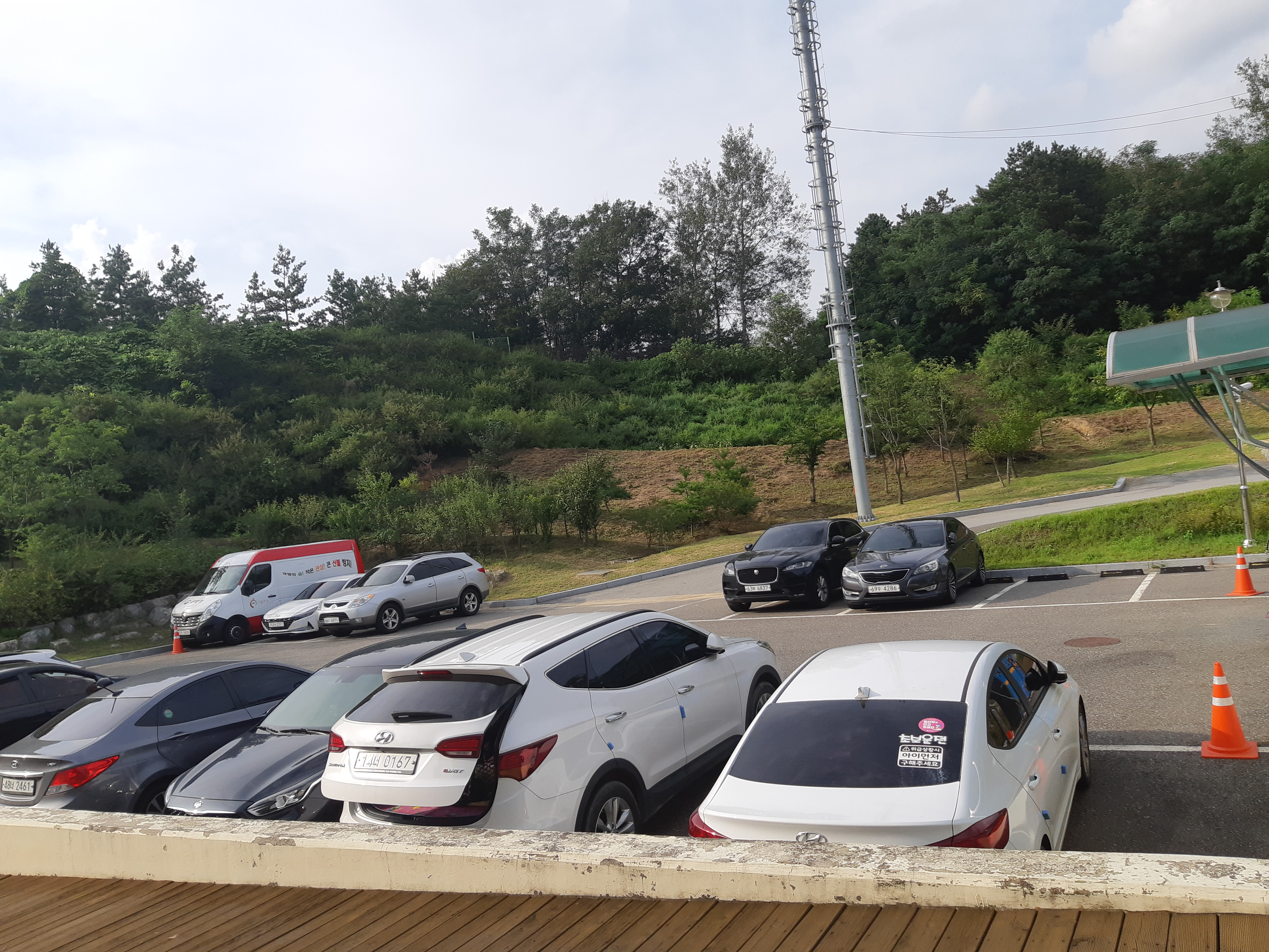 북부지방산림청 본관 옆, 뒤 2