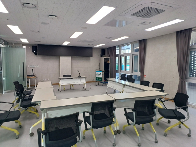 괴산읍사무소(괴산군행정복지센터) 본관2층 소회의실 2