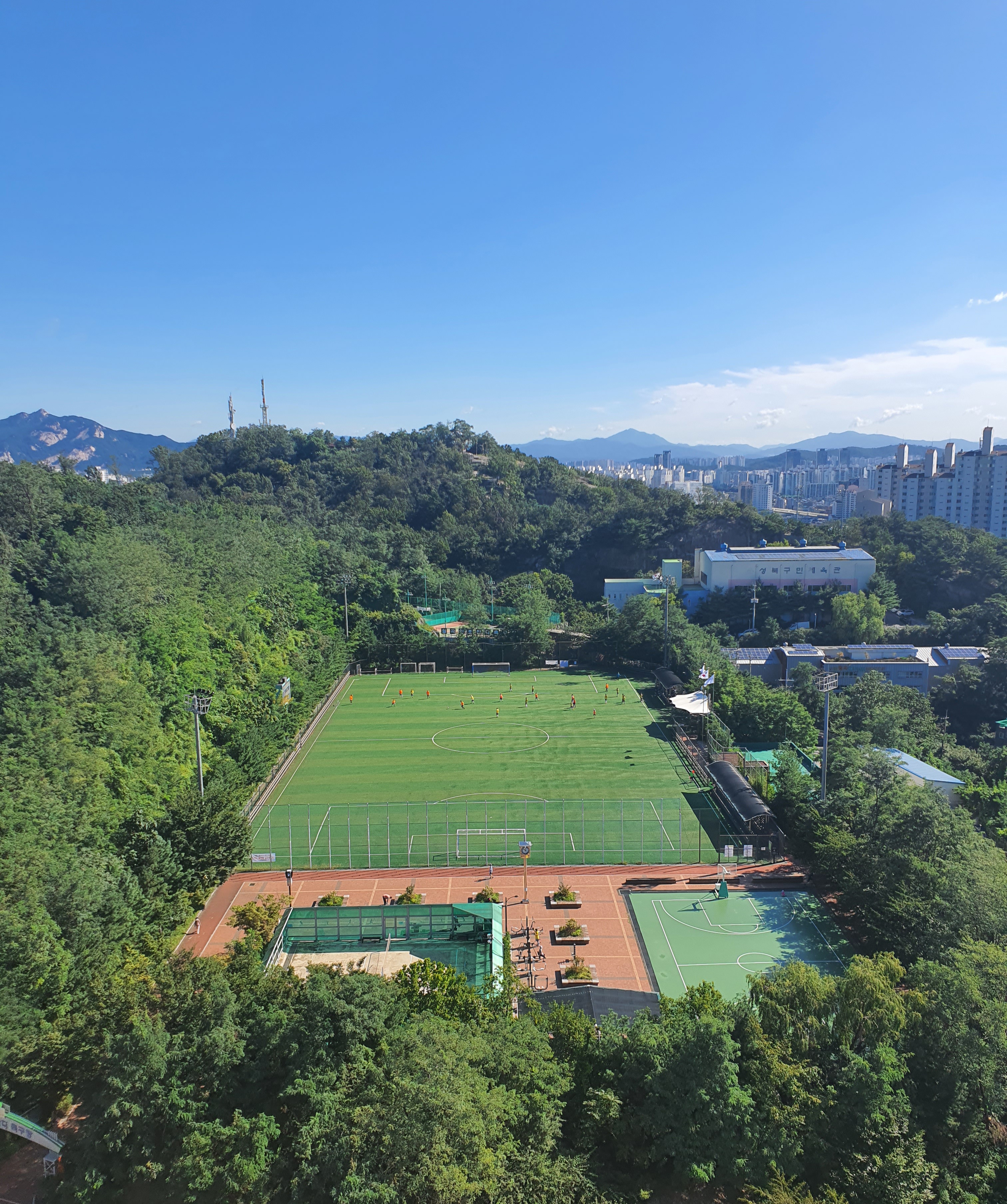 성북구민체육관 제1월곡인조잔디구장 1