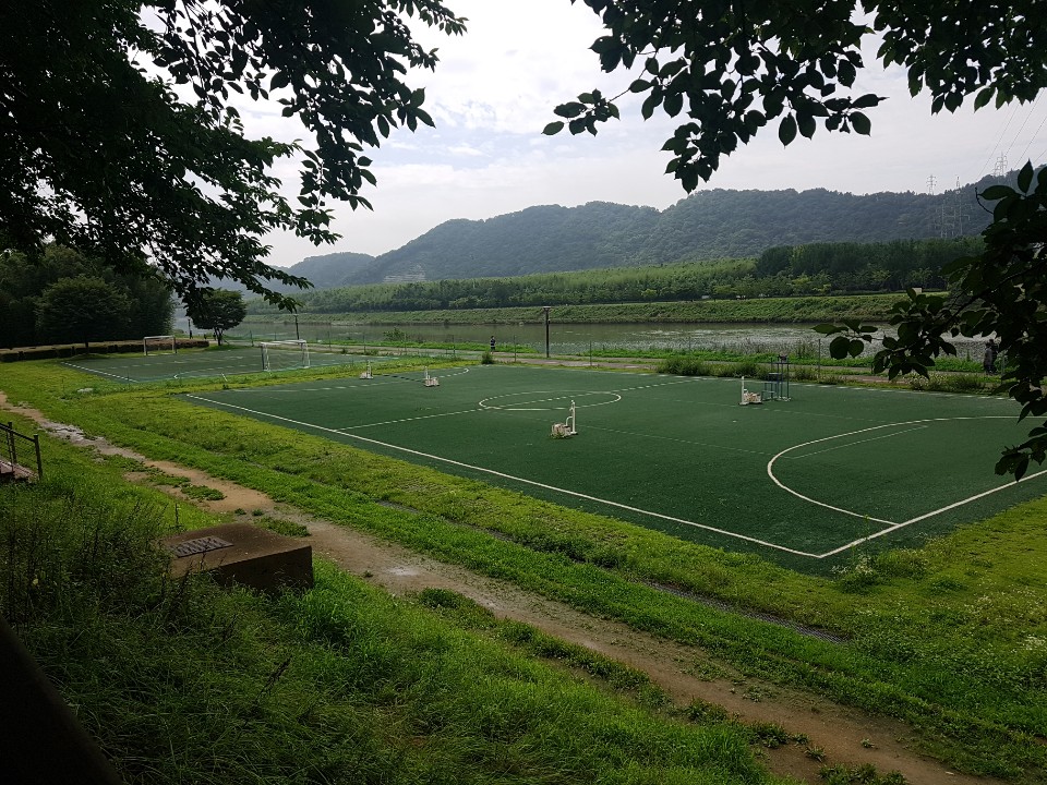 태화강변 풋살장/족구장 1