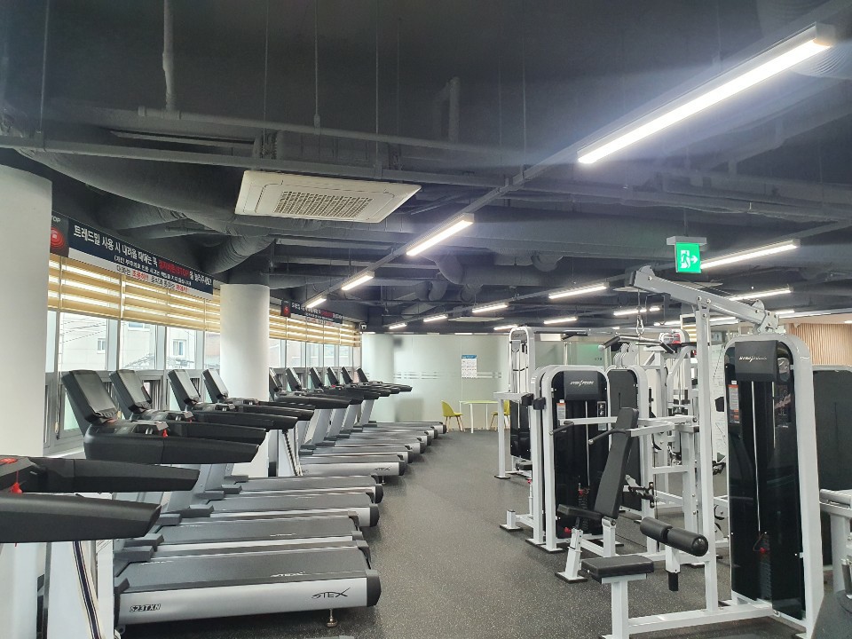 성북구립휘트니스센터 1