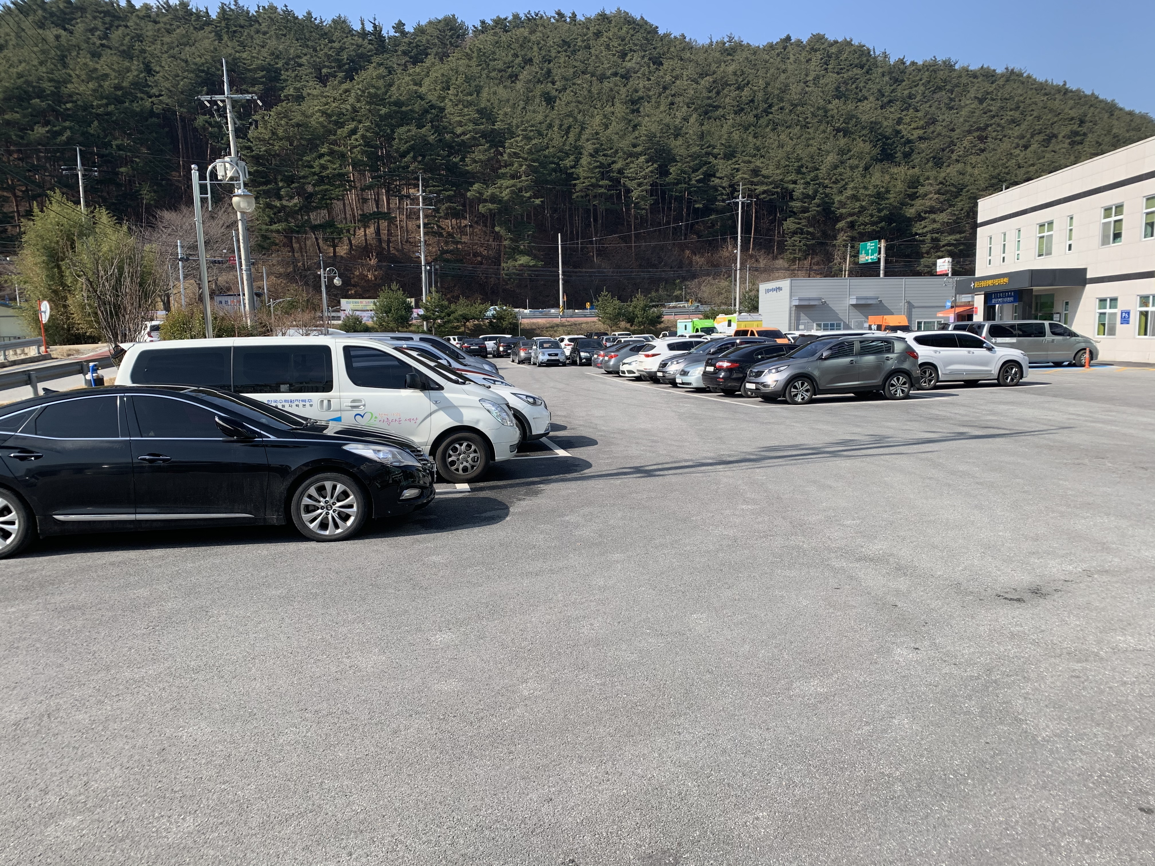 울진군 평생학습관 주차장(지상)