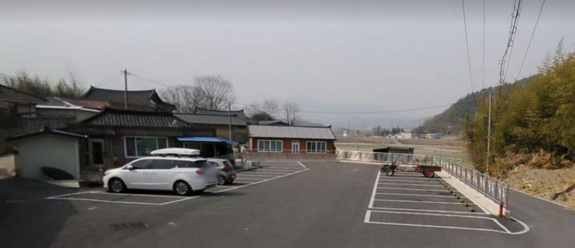 신연다목적광장 주차장 1