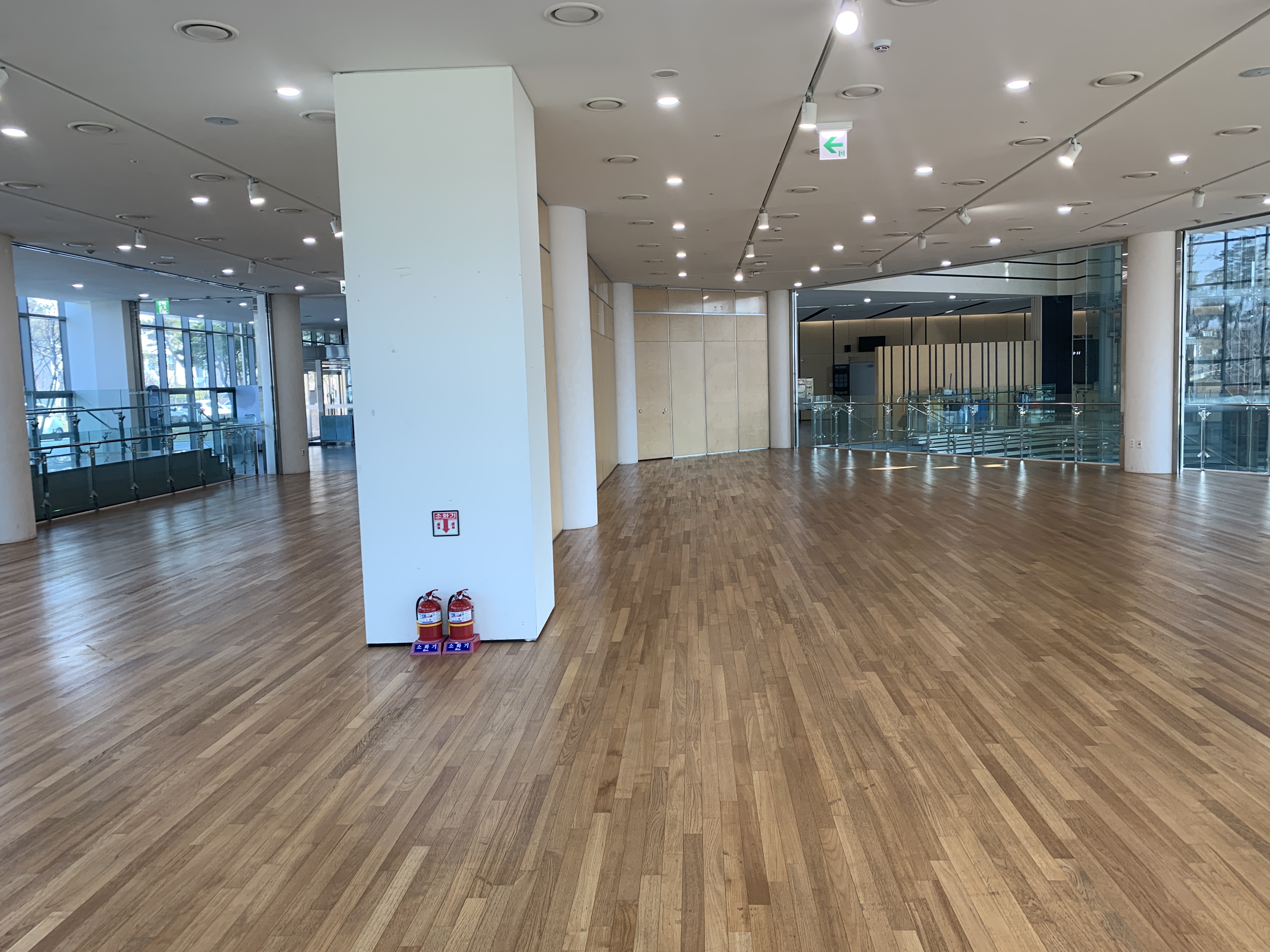 경북도청 동락관 1층 기획전시실 2