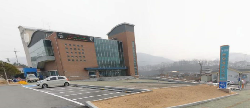 산청문화예술회관 소공연장 1