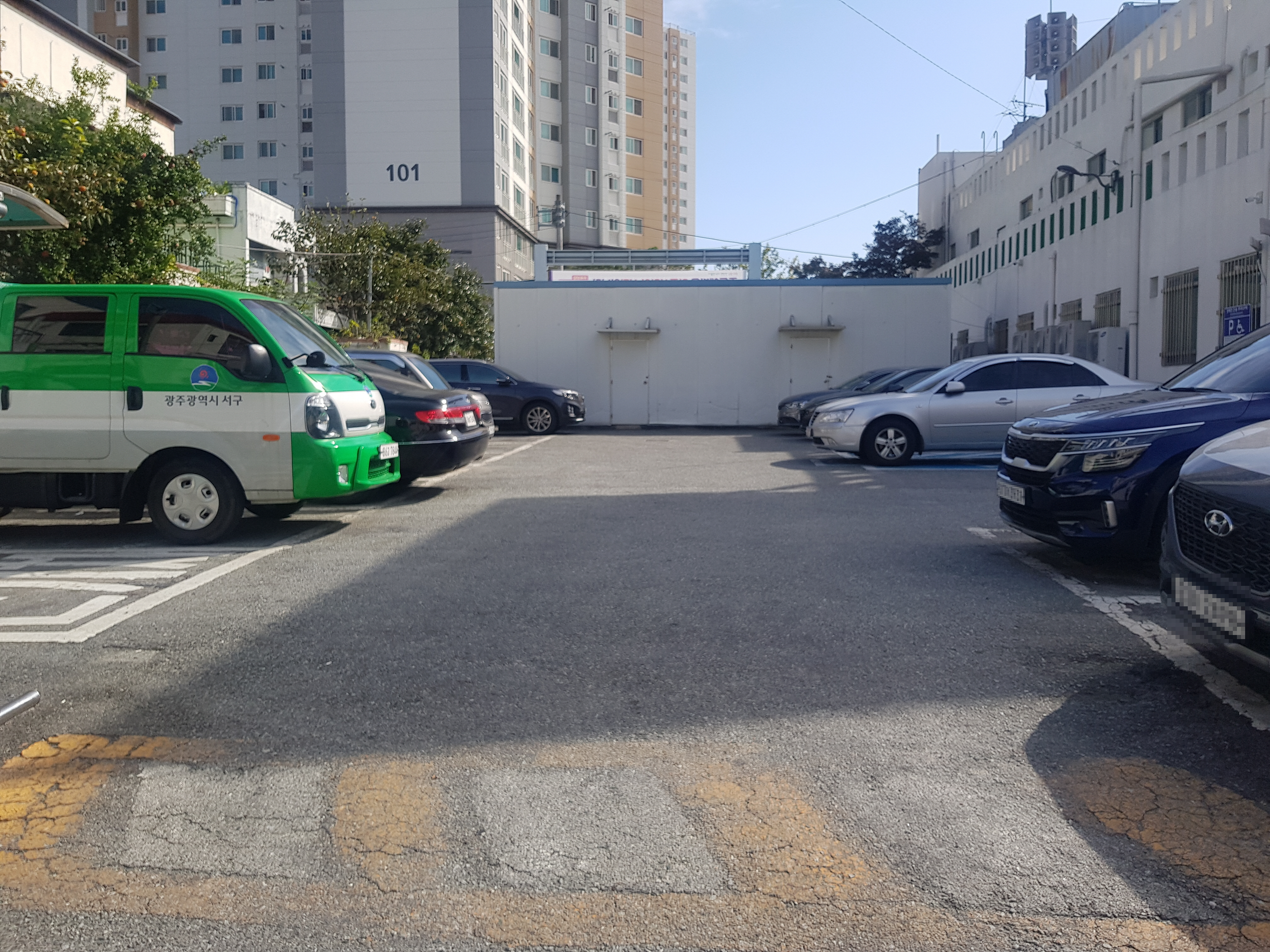 상무1동행정복지센터 주차장 2