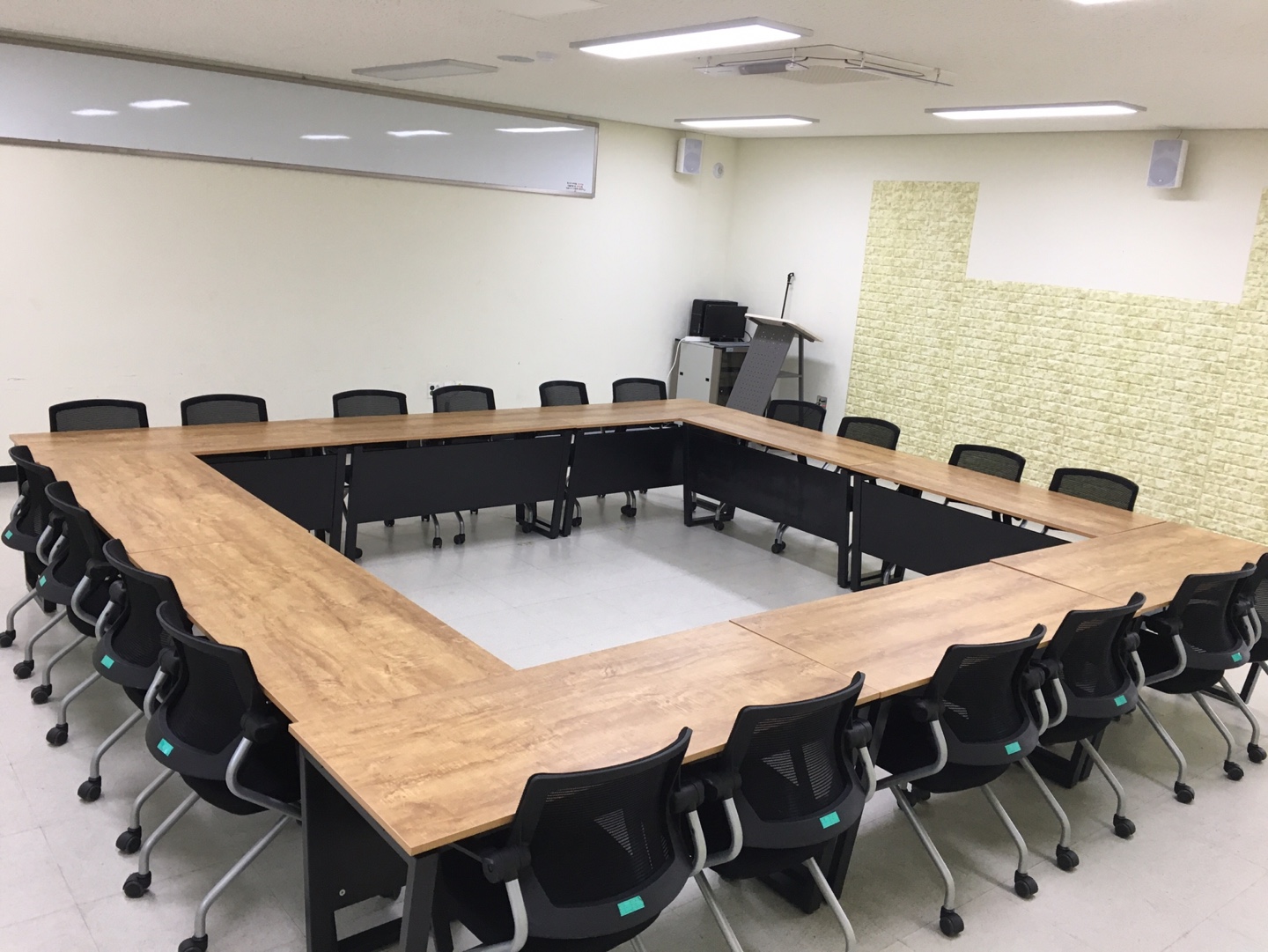 전주도시혁신센터 본관1층(세미나실) 1