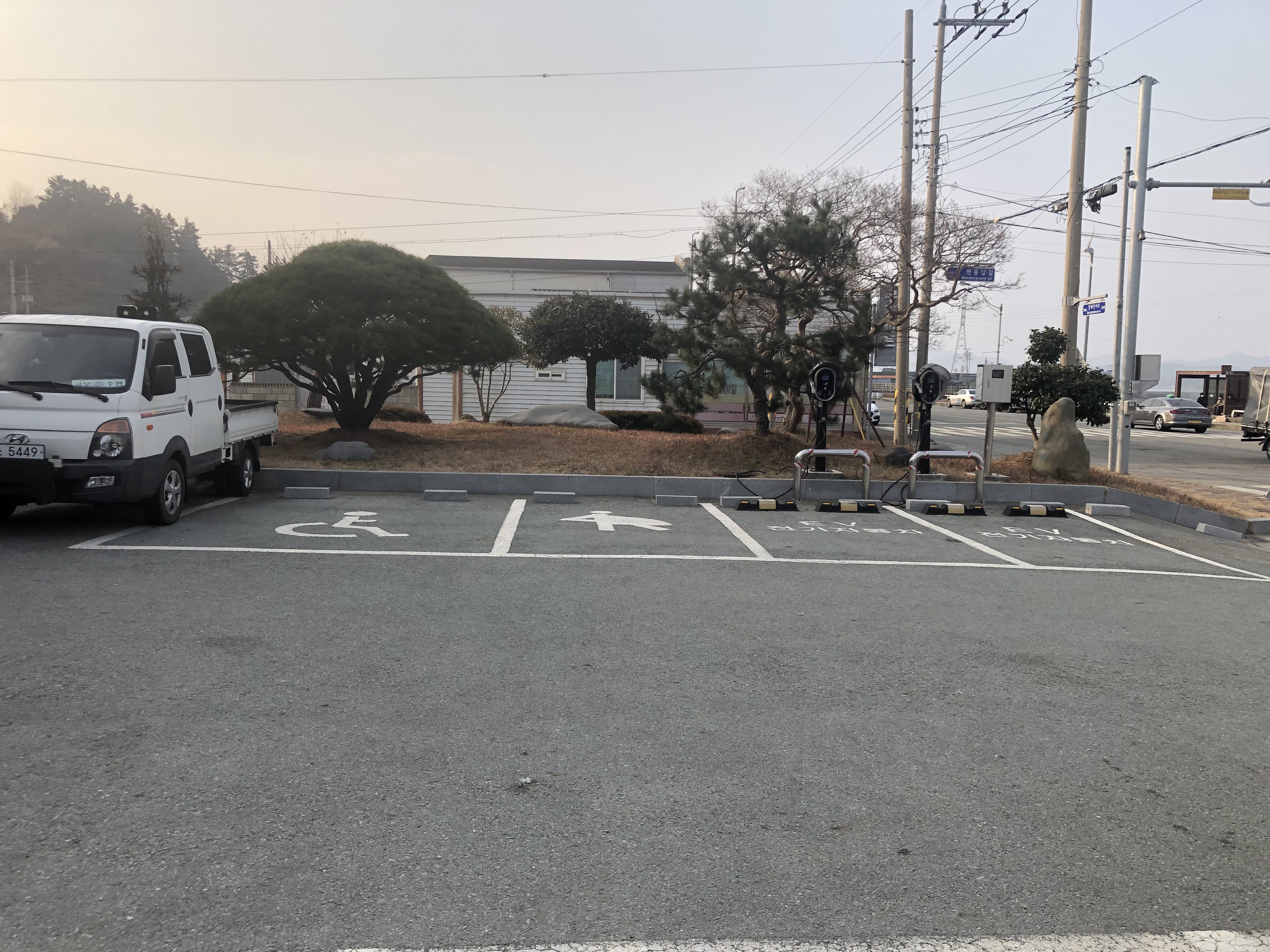 군외면사무소 본관앞,뒤 3